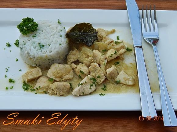 Kurczak w zielonym sosie curry