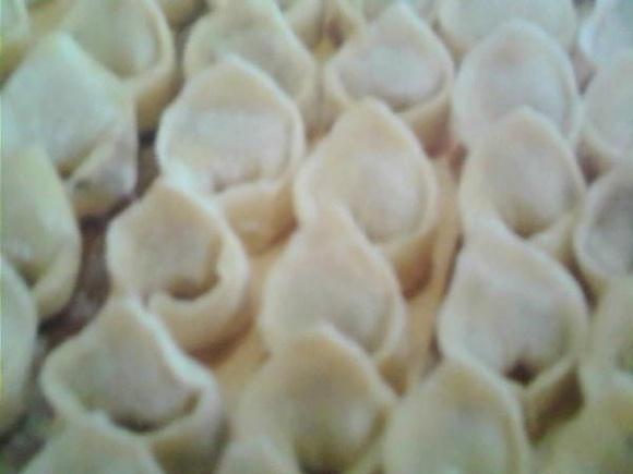 Uszka do barszczu – tradycyjne pierogi w kształcie uszek