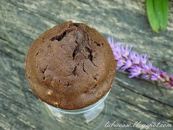 Muffiny czekoladowo-orzechowe
