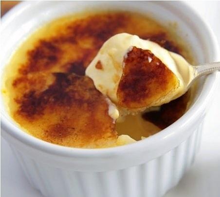 Creme Brule - klasyczny deser z karmelizowanym cukrem