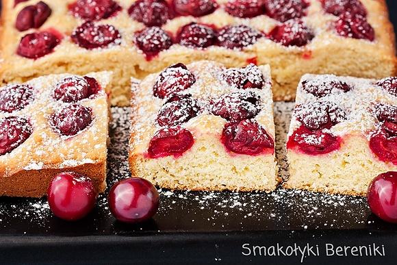 Ciasto krucho drożdżowe z wiśniami
