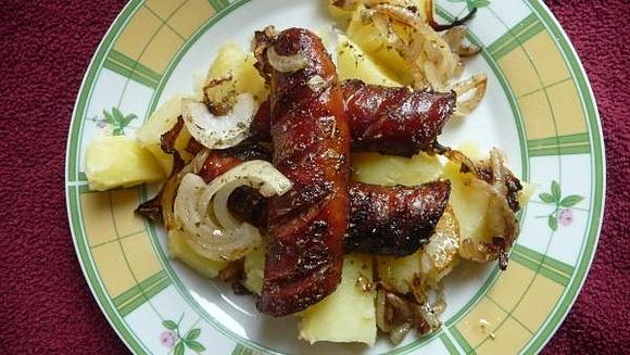 Kiełbaska z cebulką