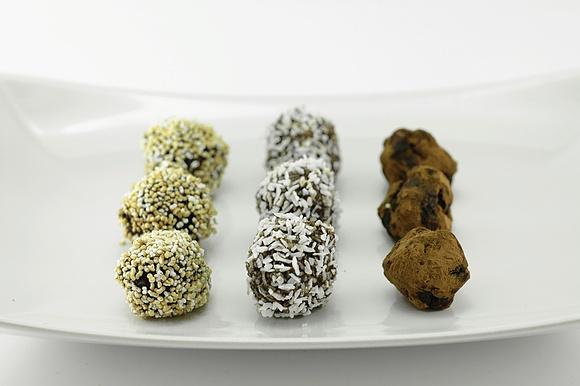 Trufle z karobem bez glutenu mleka jajek kakao