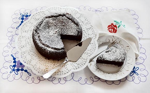 Ciasto czekoladowe bez glutenu, mleka i jajek