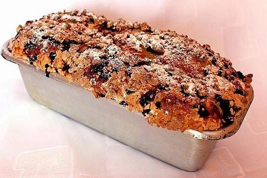 Drożdżówka z jagodami i kruszonką mojej mamy