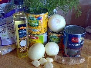 Zupa z kukurydzy z paluszkami serowymi z ciasta francuskiego