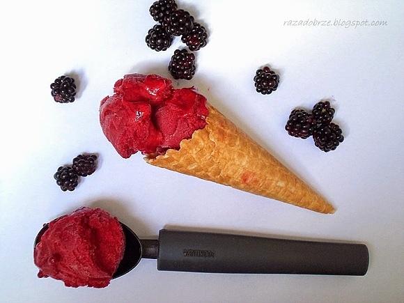 Jeżynowy sorbet - najlepszy sposób na orzeźwienie