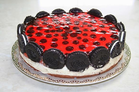 Ciasto z Oreo i serkiem waniliowym dla dzieci
