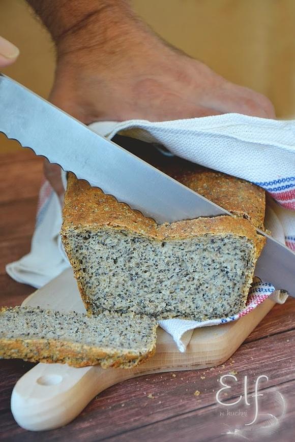 Chleb drożdżowy pszeno-orkiszowy z makiem