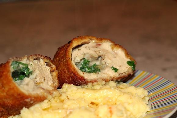 Kotlet kijowski z masłem i panierką