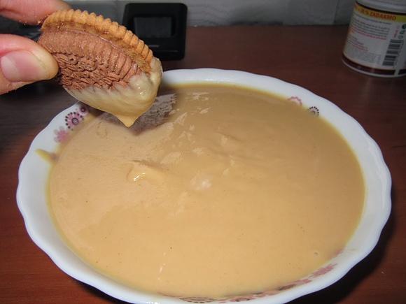 Słodkie mleko skondensowane