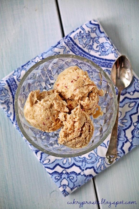 Wegańskie lody brzoskwiniowe na mleczku kokosowym