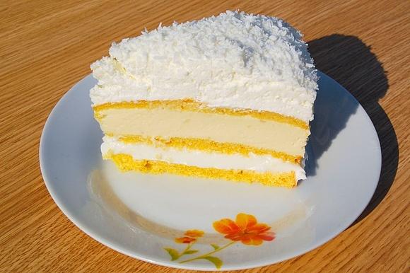 Tort śmietanowo-kokosowy
