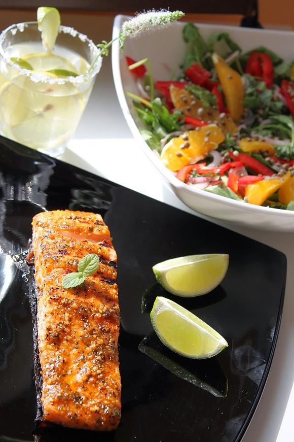 Łosoś mojito na grillu z marynatą lime