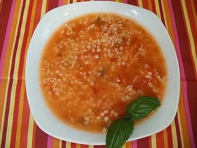 Zupa z pomidorów i kaszą jaglaną