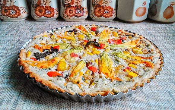 Tarta z kwiatami cukinii