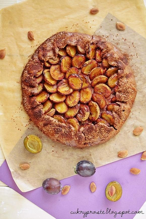 Kakaowa galette ze śliwkami