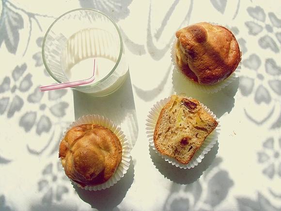 Muffinki z jabłkami i daktylami bez tłuszczu