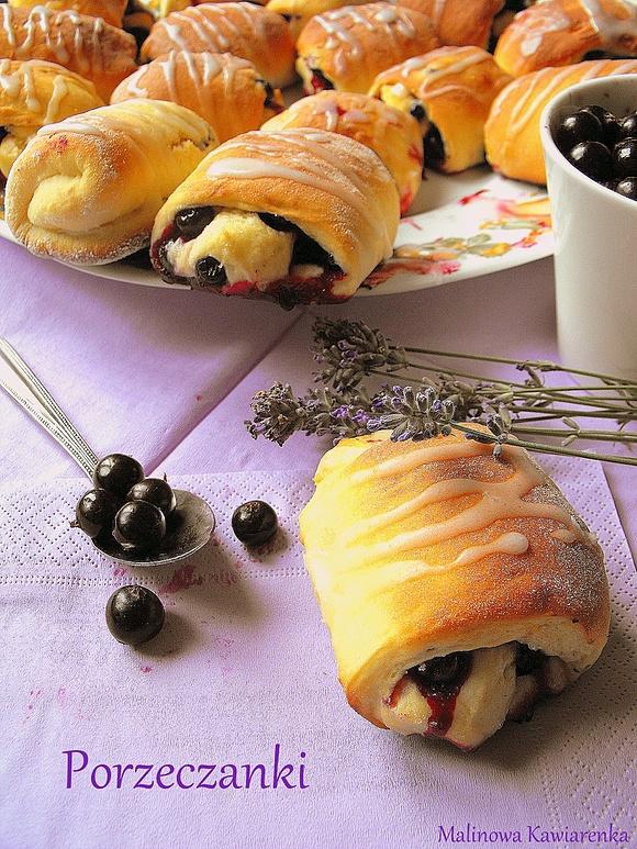 Porzeczanki drożdżowe z mascarpone