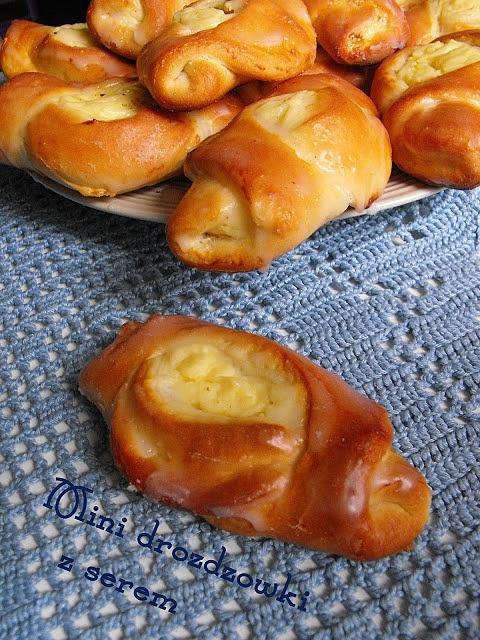 Mini drożdżówki z serem