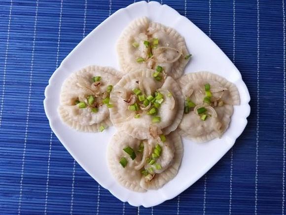 Pierogi z kaszą gryczaną i serem