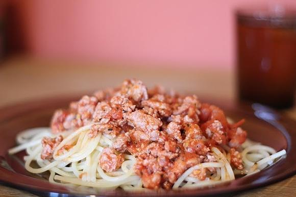 Spaghetti z mięsem mielonym