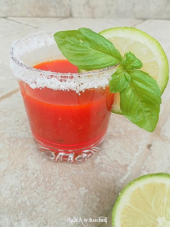 Aperitivo Rosso - bezalkoholowy czerwony aperitif z pomidorów i limonki
