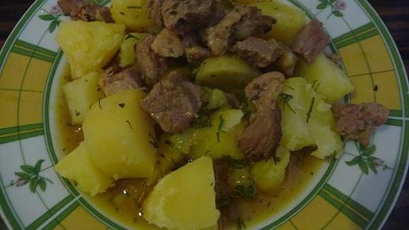 Gulasz z szyi wołowej