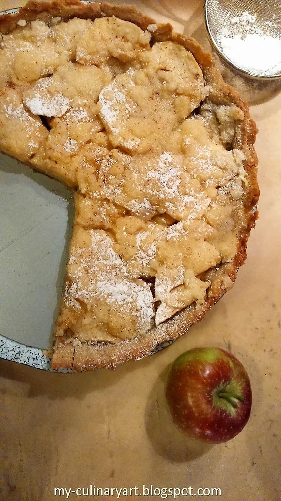 Tarta z mąki owsianej z jabłkami i kruszonką