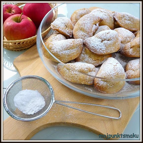 Pierożki z jabłkami i cynamonem