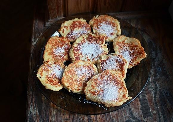 Placki z jabłkiem