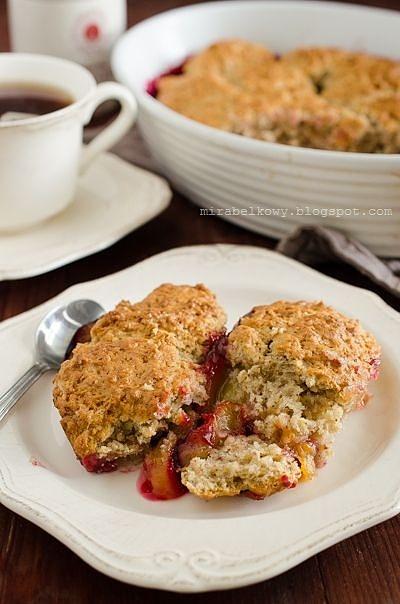 Cobbler ze śliwkami