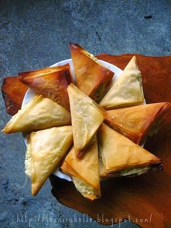 Nadziewany burek z cukinią i fetą