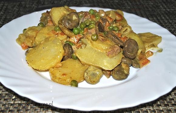 Warzywa w sosie curry z ziemniakami