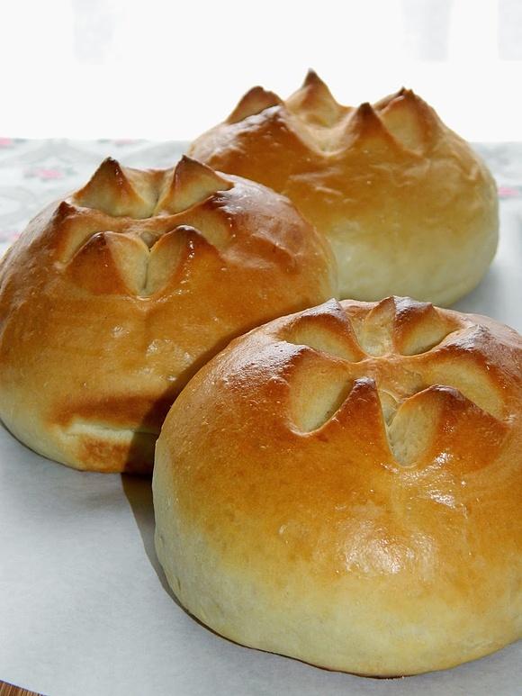 Bułki korona - puszyste i maślane do hamburgerów i śniadania