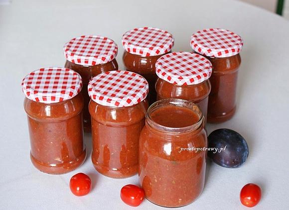 Sos pomidorowo-śliwkowy