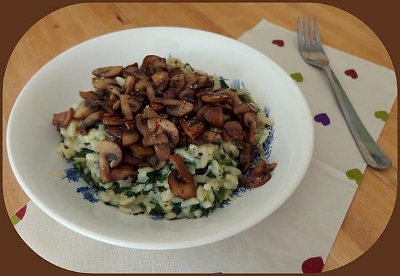 Risotto szpinakowe z pieczarkami