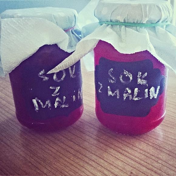 Sok z malin