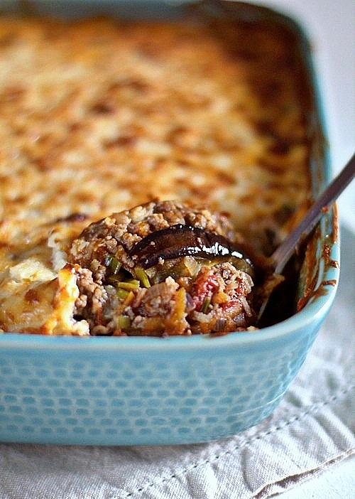 Przepis na grecką zapiekankę moussaka z mięsem i oberżyną