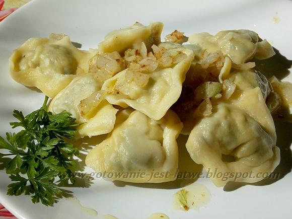 Pierogi z mięsem i grzybami