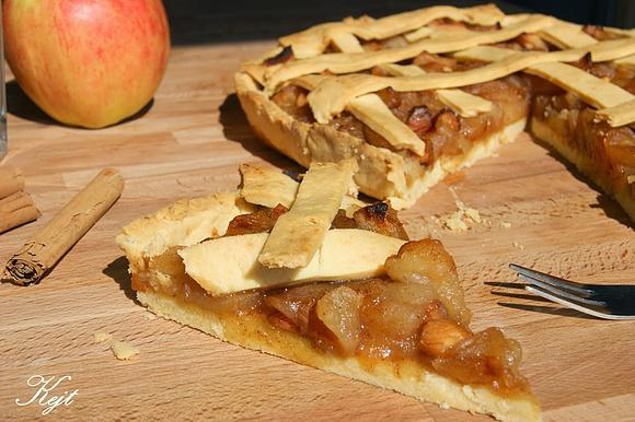 Tarta jabłkowa z migdałami
