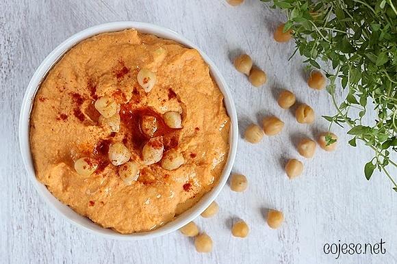 Pasta kanapkowa z pieczoną papryką