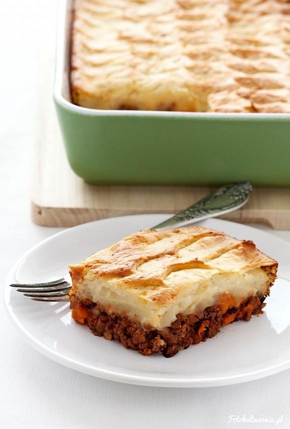 Cottage pie - brytyjska zapiekanka mięsno-warzywna z purée ziemniaczanym