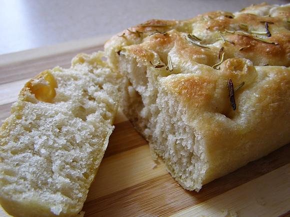 Foccacia - Przepis na klasyczne ciasto na słono