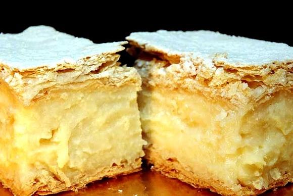 Napoleonka ciasto z budyniem i malinami