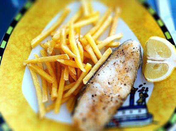 Halibut z patelni i frytki - fish&chips