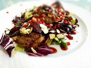 Sałatka z wątróbką drobiową jak w restauracji Halka