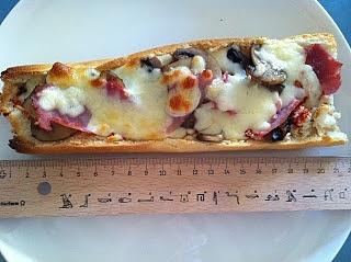 Cm Zapiekanka z pieczarkami i mozzarellą