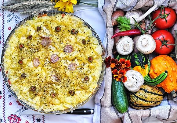 Wegetariańska zapiekanka ziemniaczana