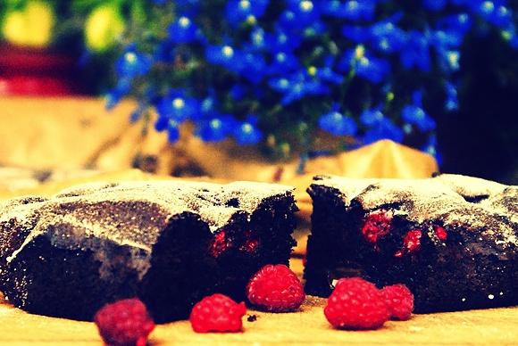Brownie z malinami